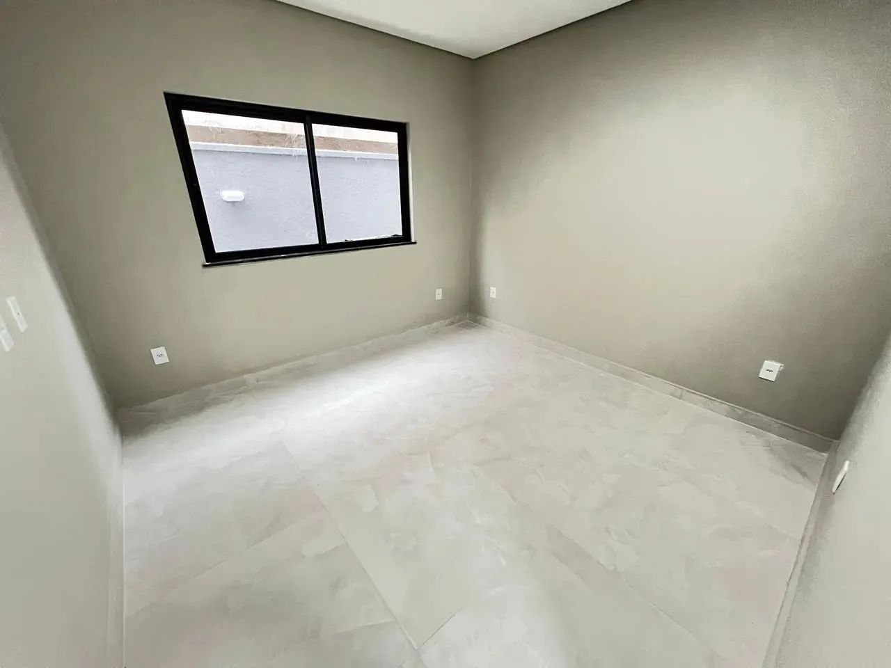 Casa no Alphaville 4/ 4 Suítes uma com Closet Área gourmet e deck com Piscina e Cascata - Foto 3