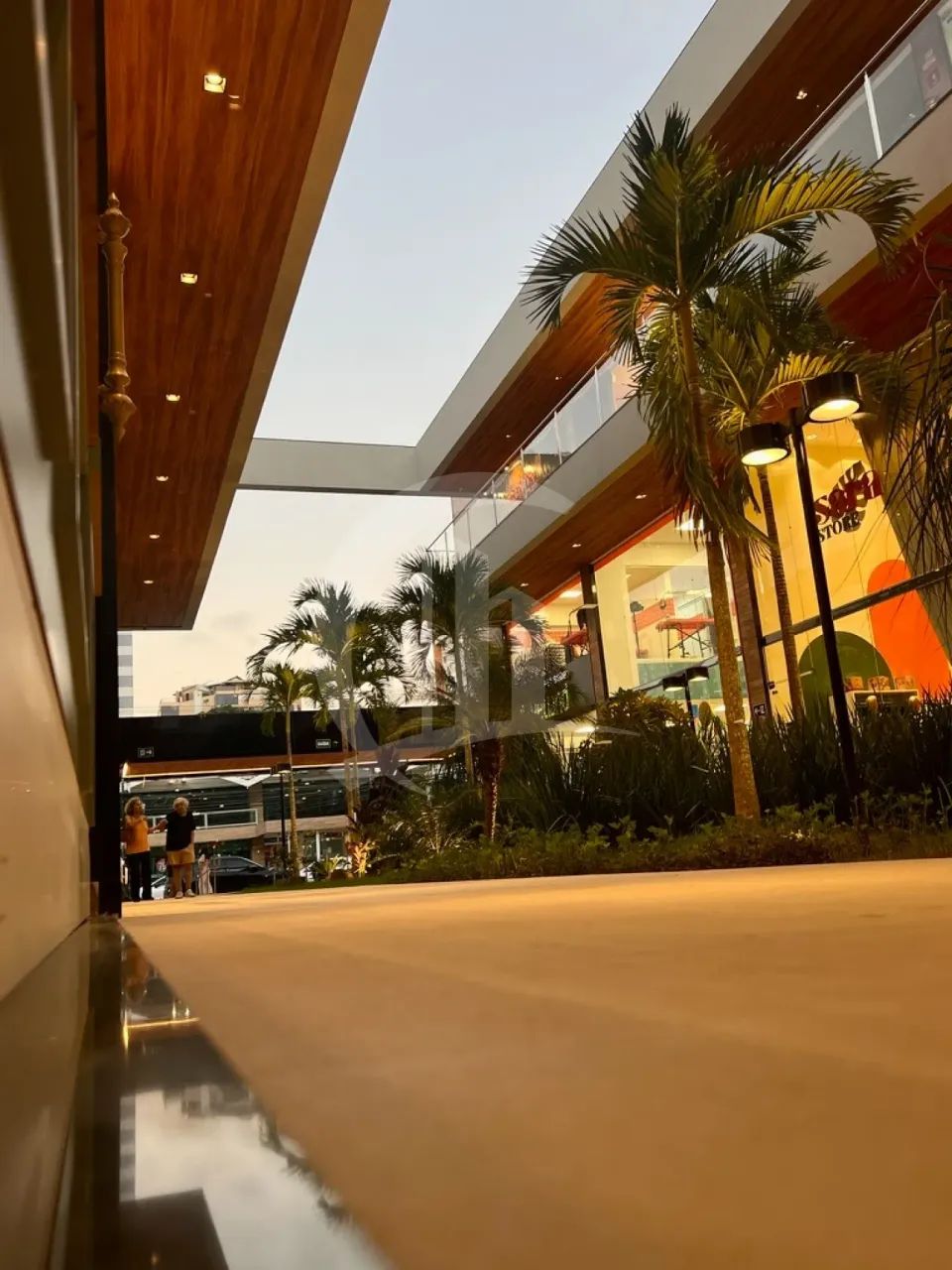 Loja Comercial Sofisticada de 112,98m² no L?Avenuee Mall ? Garcia - Foto 5