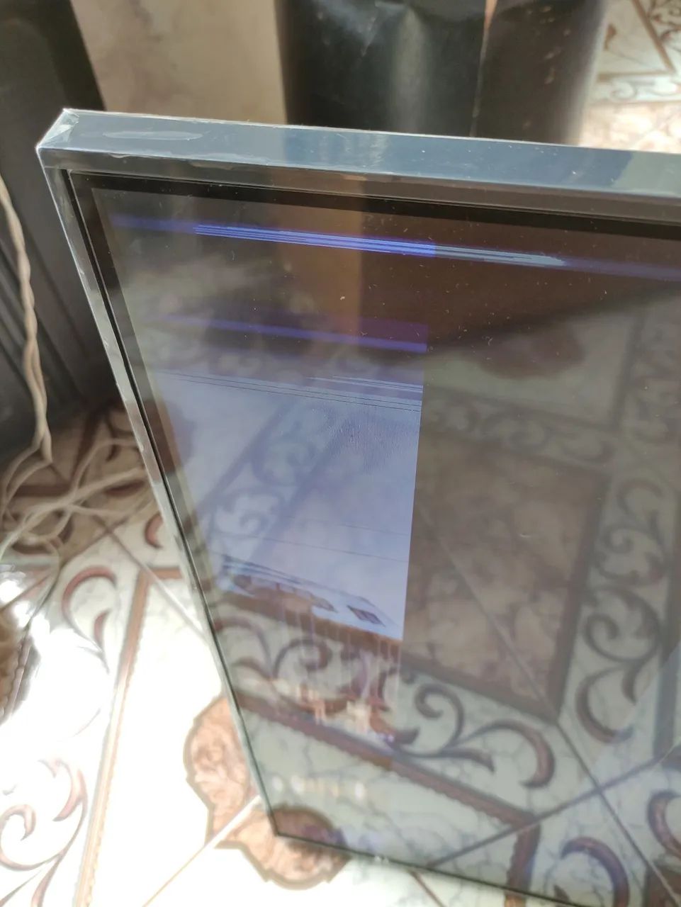 TV LG NOVA COM DISPLAY QUEBRADO (PARA RETIRADA DE PEÇAS) - Foto 3