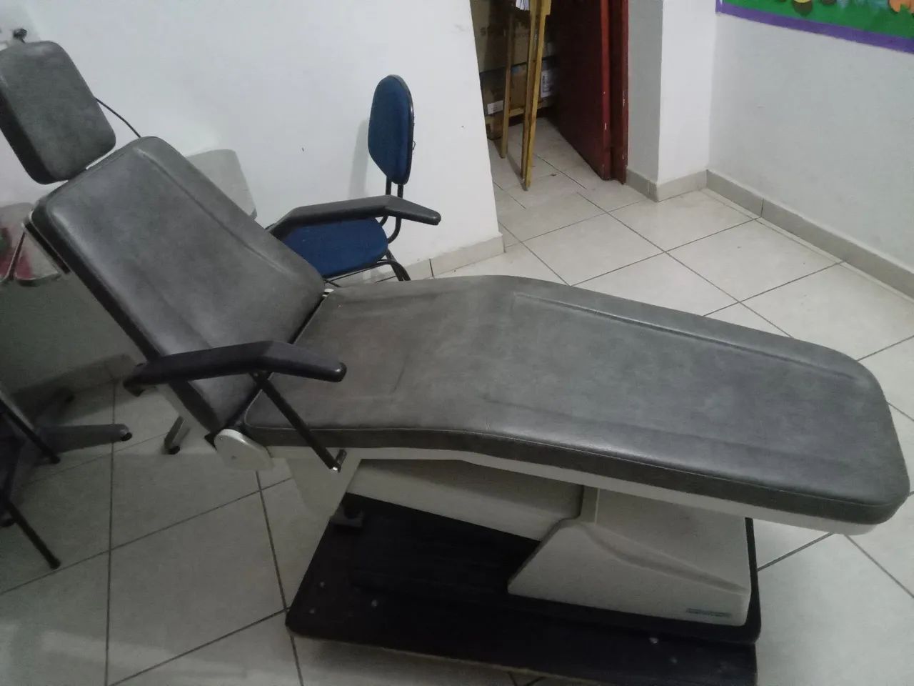 Cadeira de dentista antiga  - Foto 2