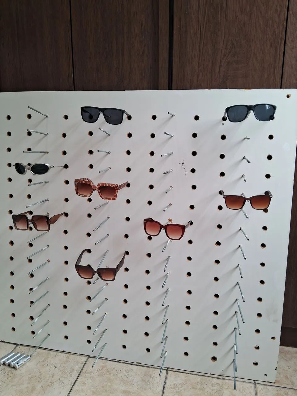 EXPOSITOR PARA OCULOS MDF ( PAREDE  - Foto 3