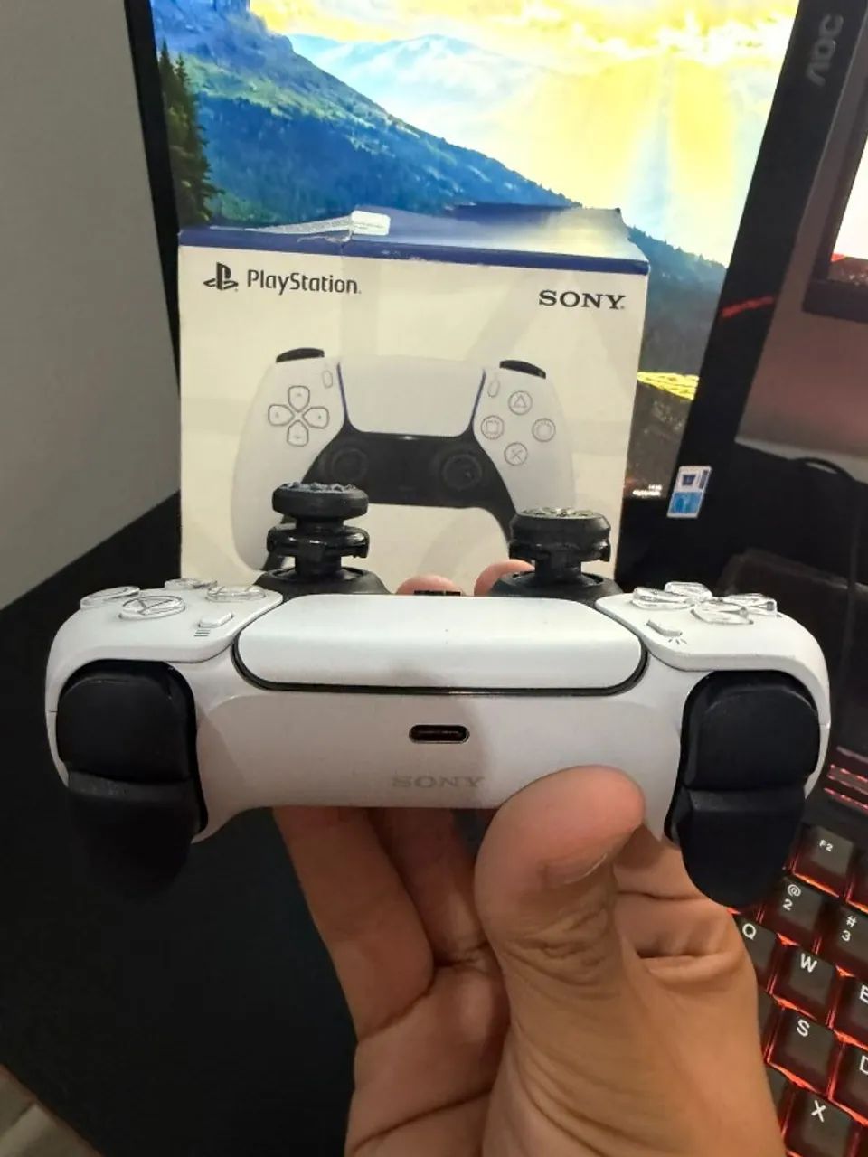 Controle de PS5 Wireless (Acompanha Fio de 3m e control freek) - Foto 3