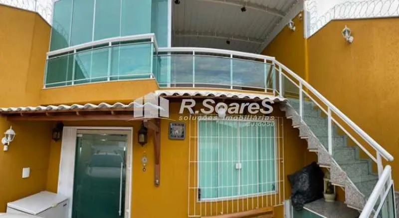 Casa super luxo com 05 quartos, sendo uma suíte, rua Jeronimo Pinto, Campinho.