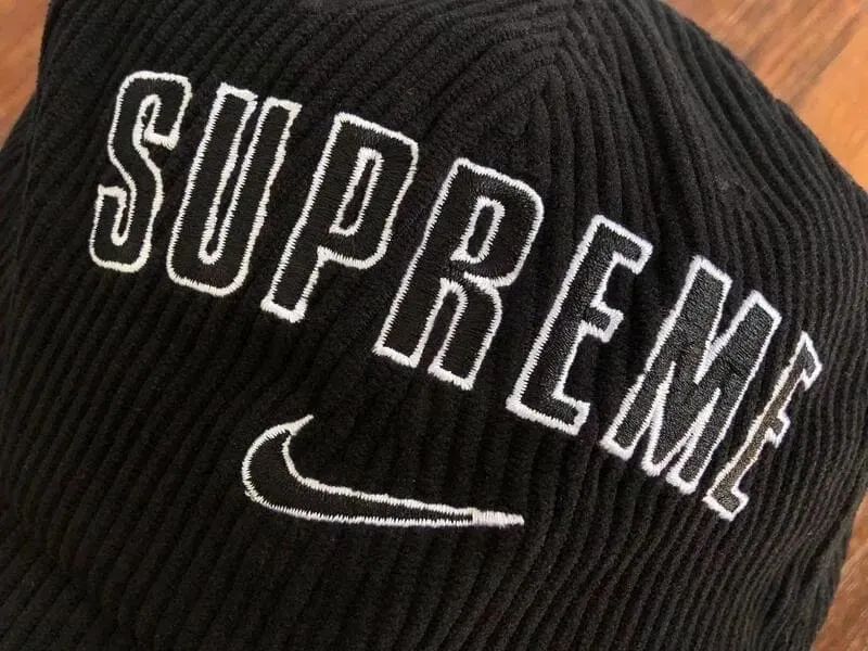 Bone nike supreme veludo - Foto 3