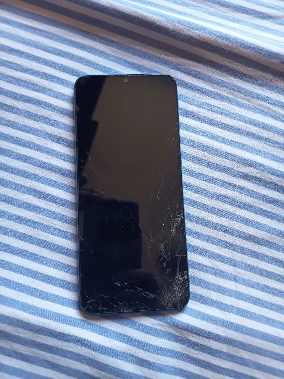 Vendo celular para retirada de peças 