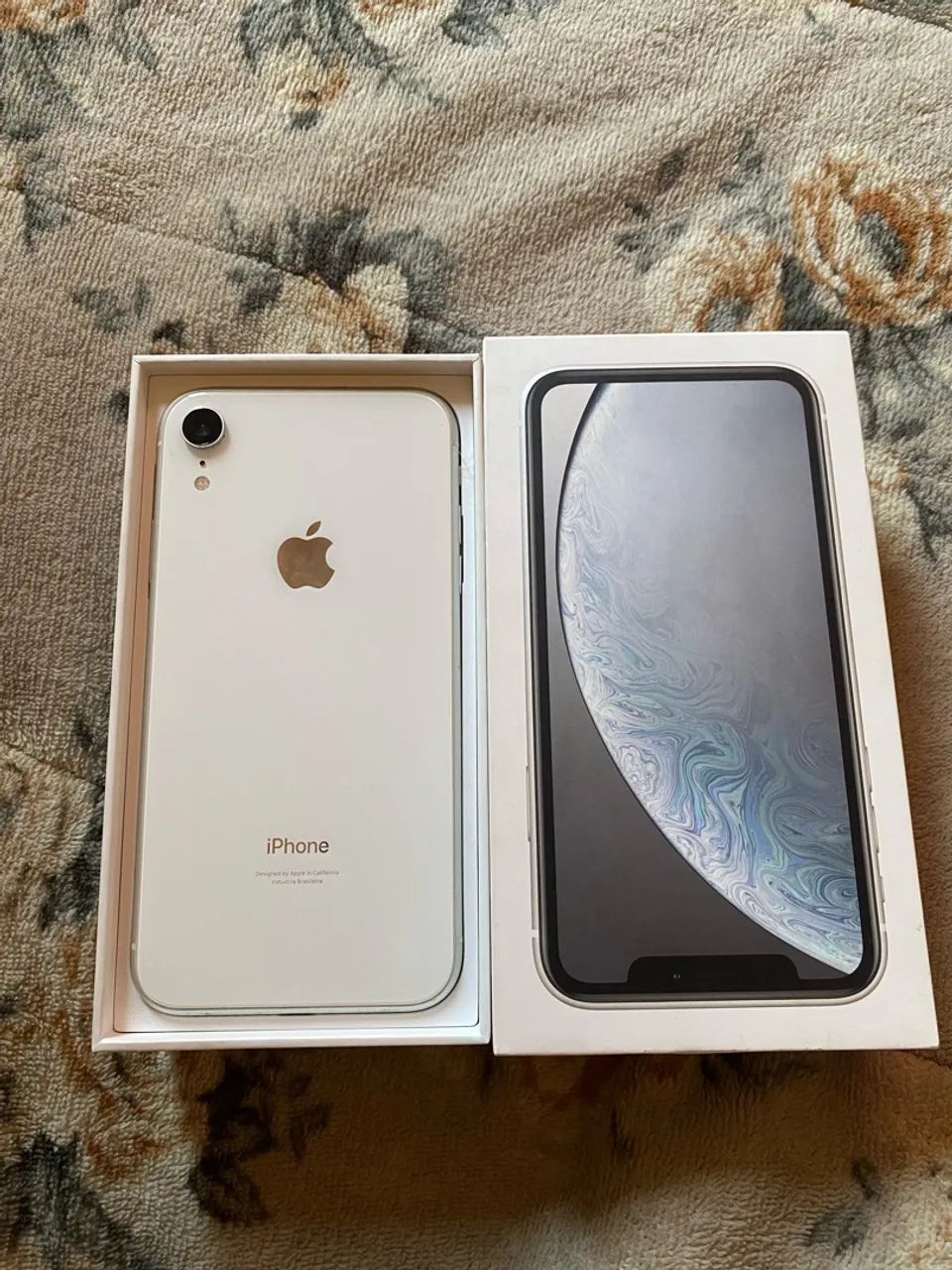 IPHONE XR em estado excelente de conservação!