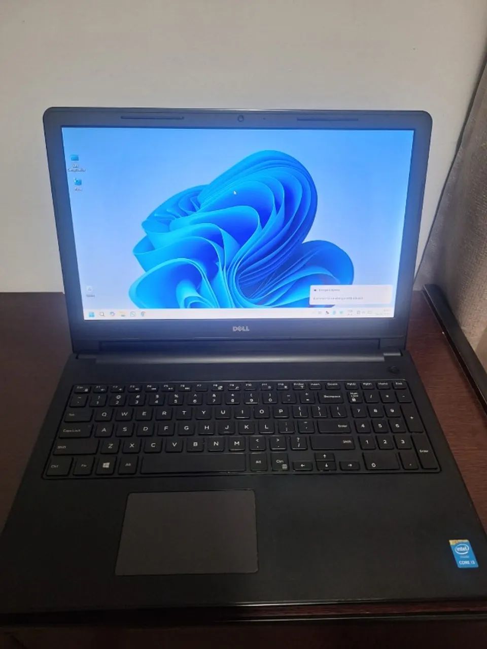 Notebook Dell Core i3 5015U, 4GB de memória RAM, 240GB SSD