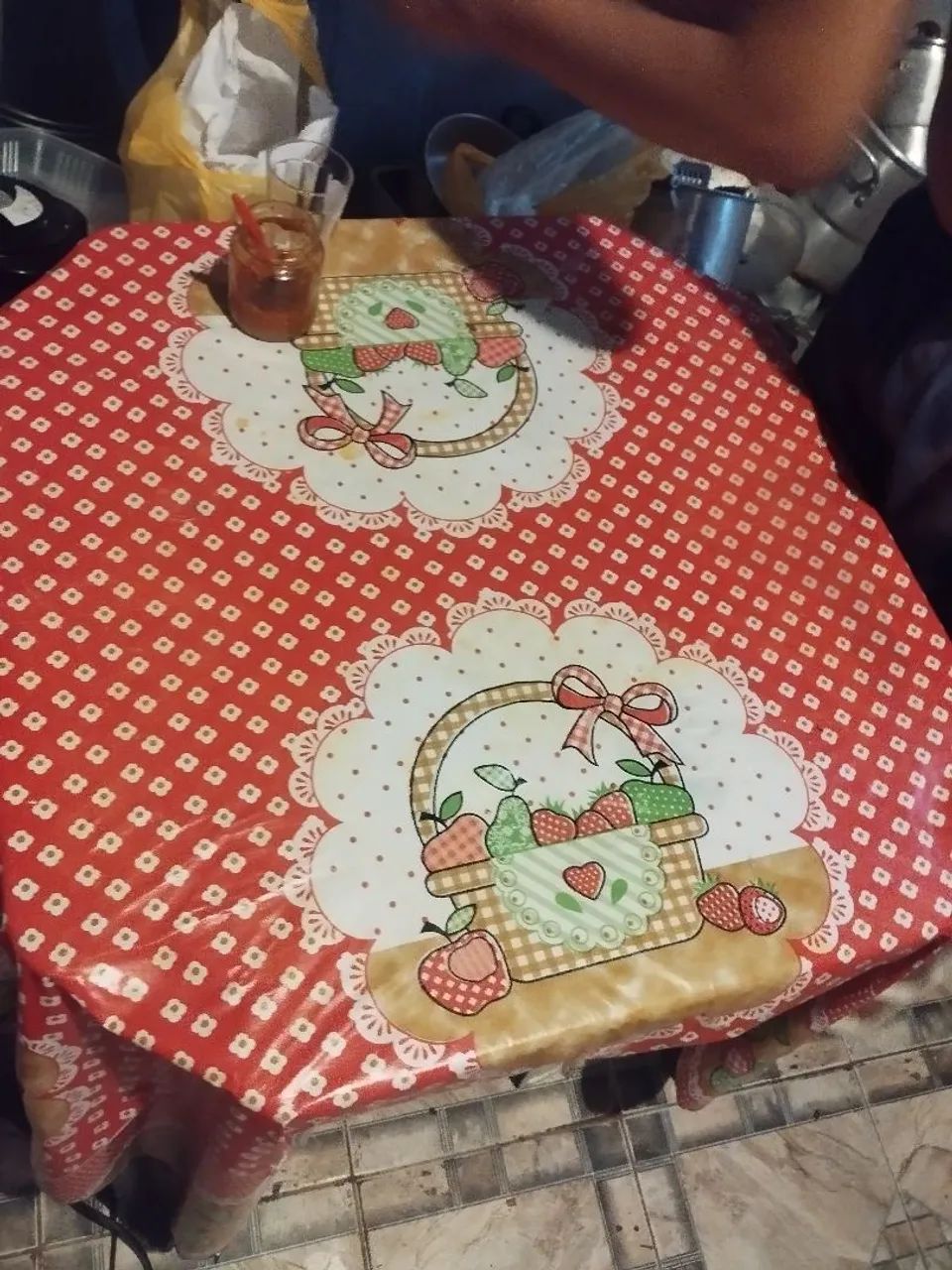 Conjunto de mesa e cadeiras para bar - Foto 2