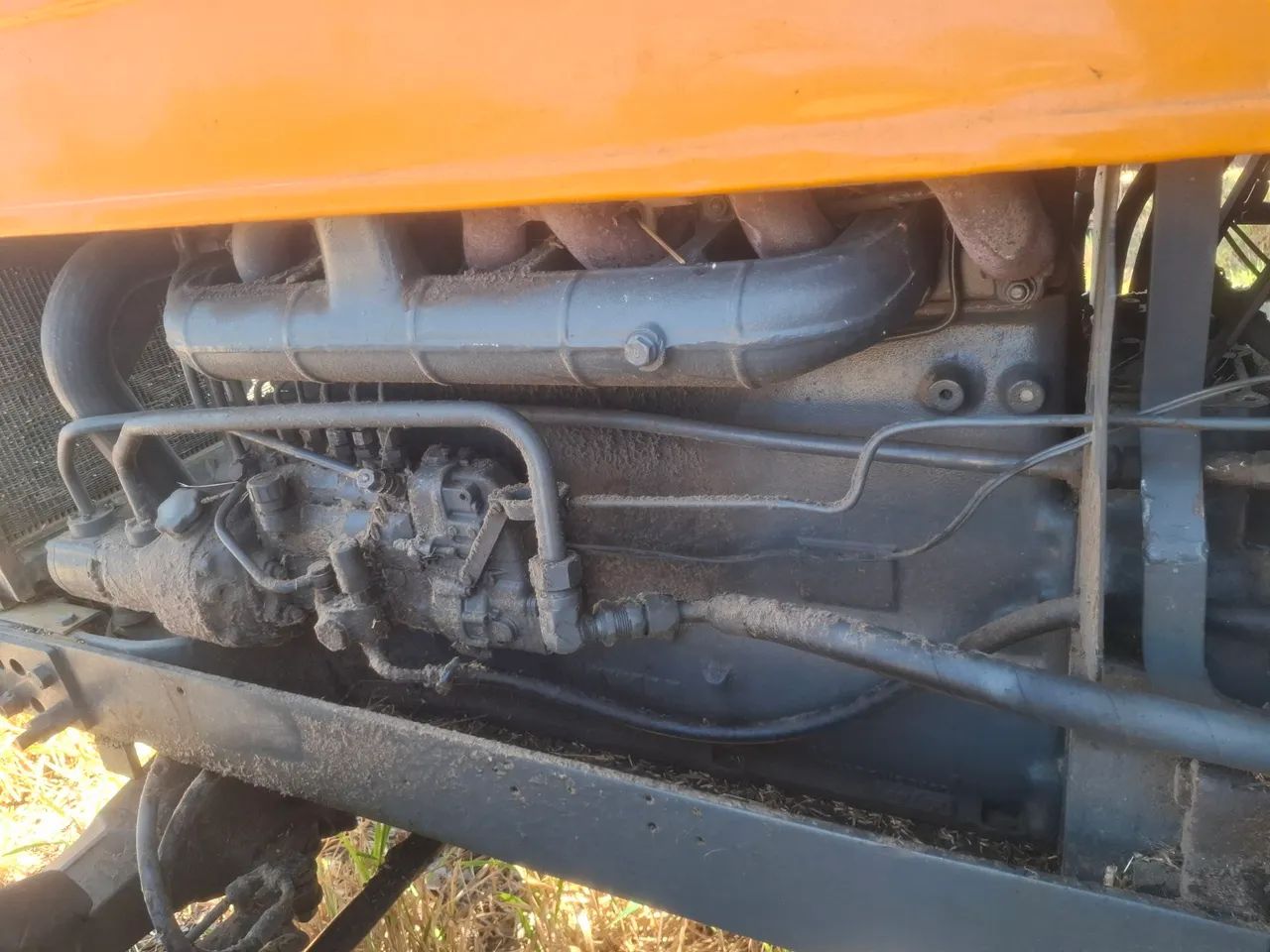 Trator Valmet 1280 4x4 + Grade Aradora Tatu - Foto 5