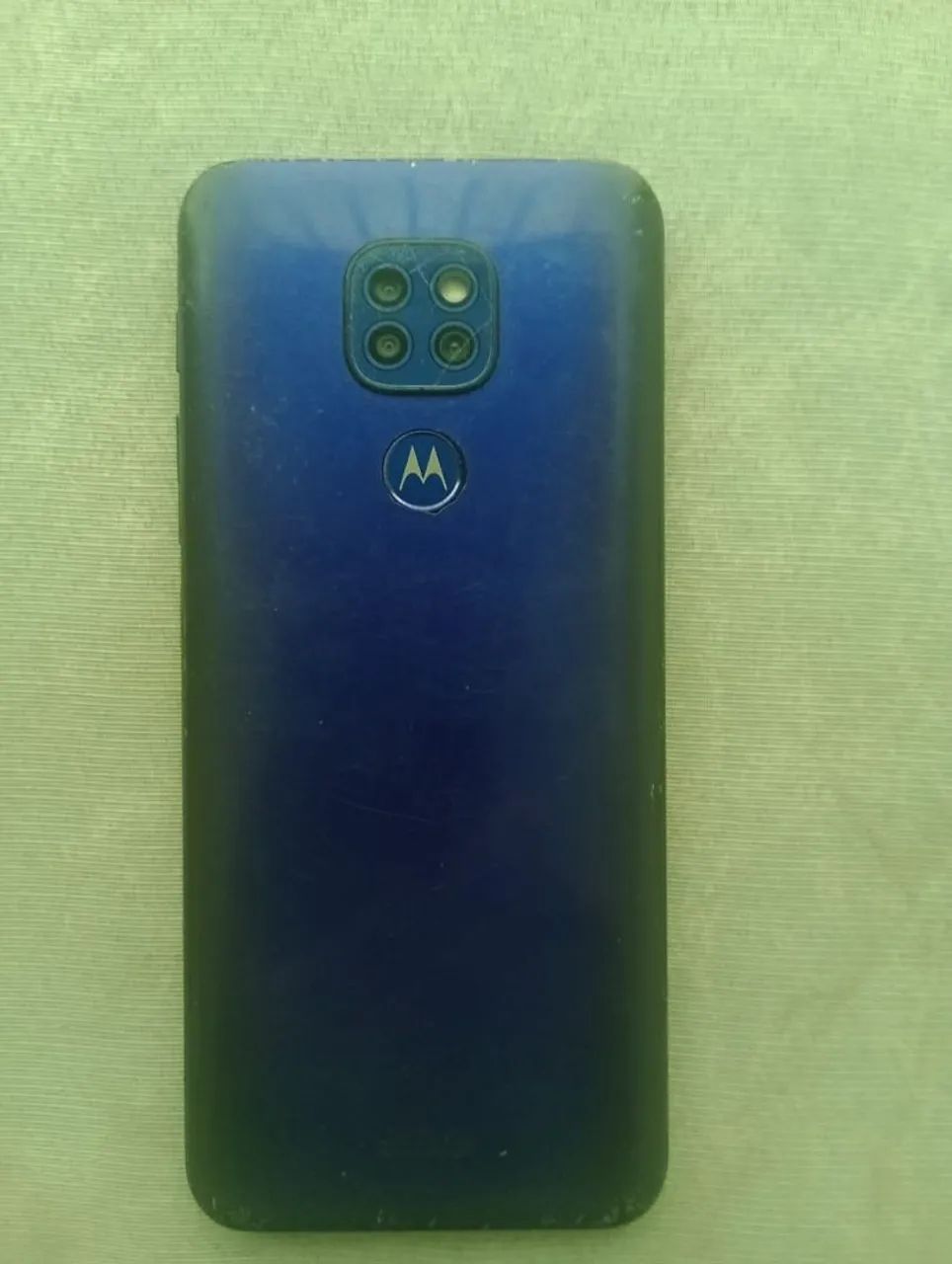 Vendo um celular 