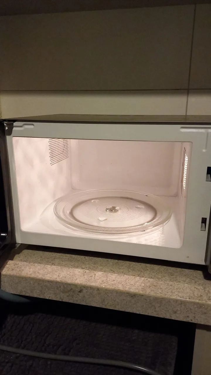 Microondas Brastemp Espelhado 32L - Foto 2
