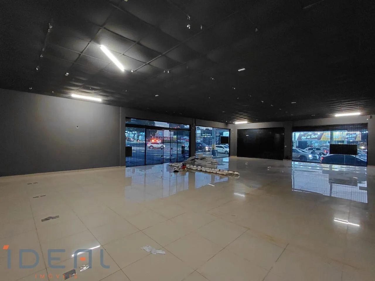 Sala para alugar no bairro Zona 06 - Maringá/PR - Foto 4