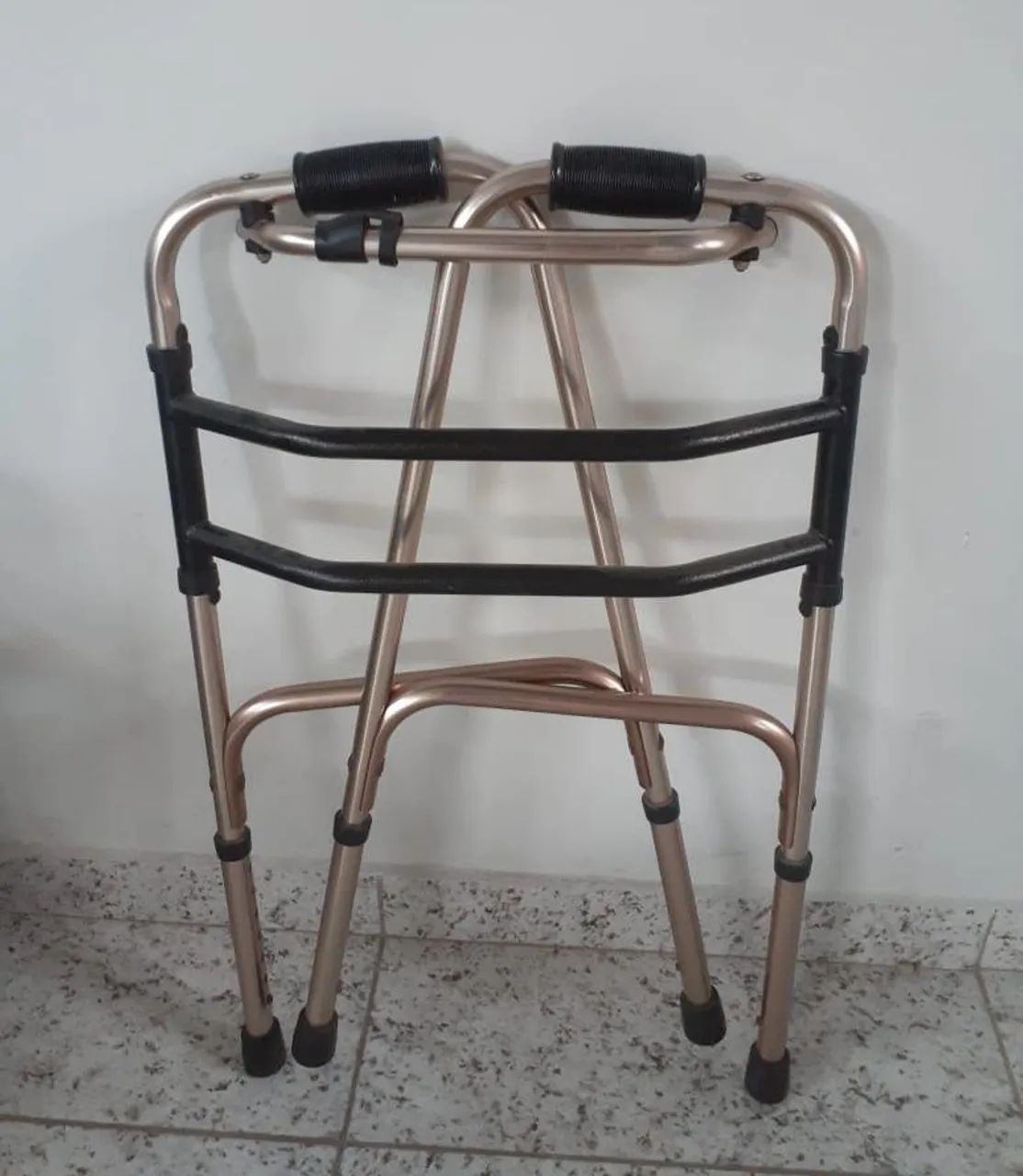Andador para Idosos ( Novinho ) - Foto 2