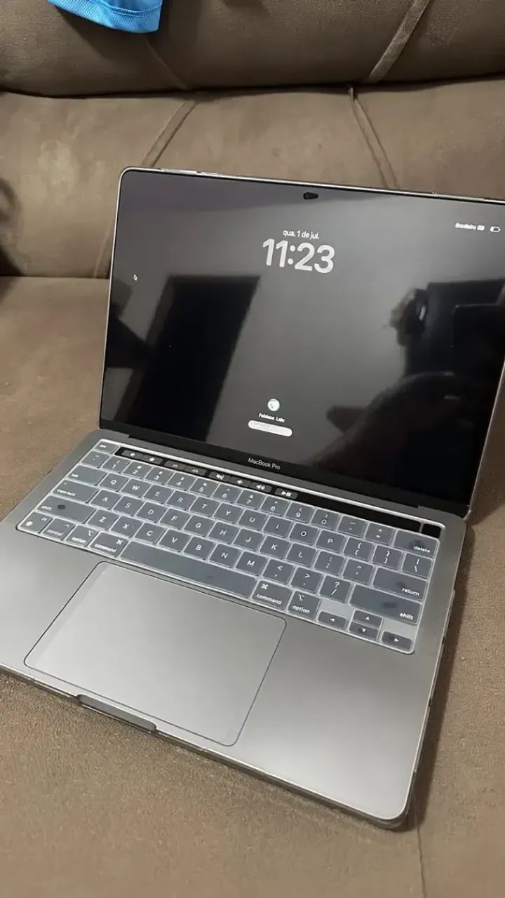 Apple Macbook Pro 13.3 2022 - 8 Gb de Ram - 256 Gb - Computadores