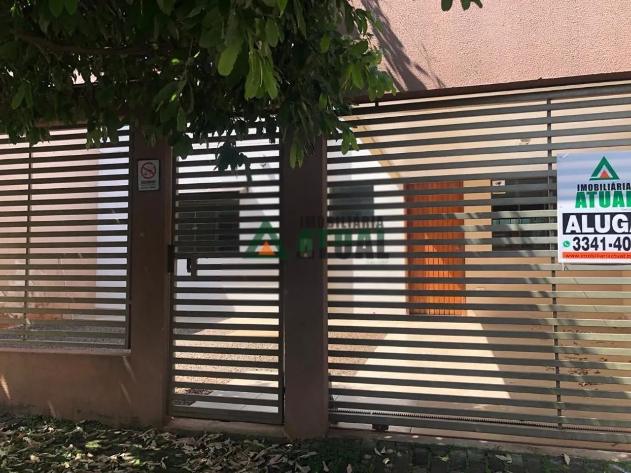 CASA COM 3 QUARTOS NA REGIÃO LESTE DE LONDRINA