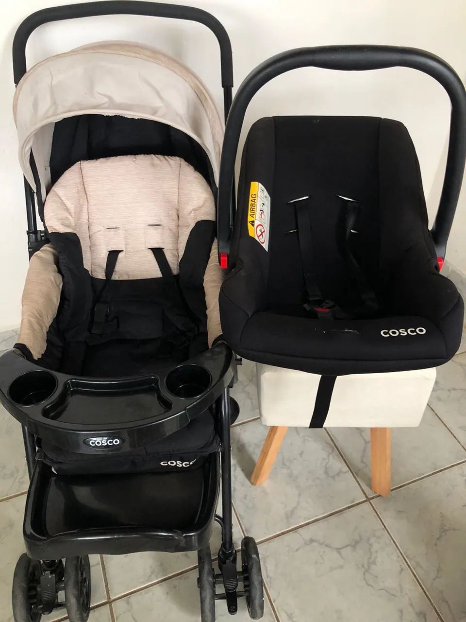 Carrinho de bebê + bebê conforto cosco 