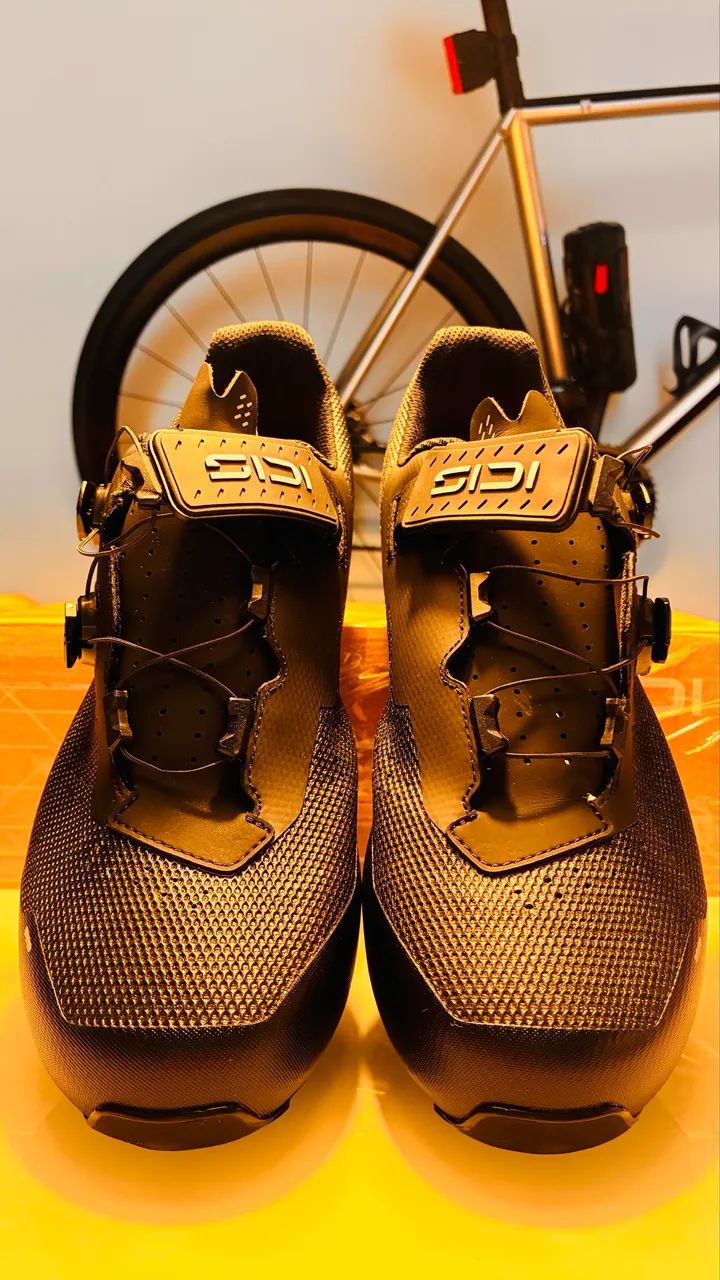 SAPATILHA SIDI DOMINATOR X TAM 45 EUR (43 BRA) - Calçados