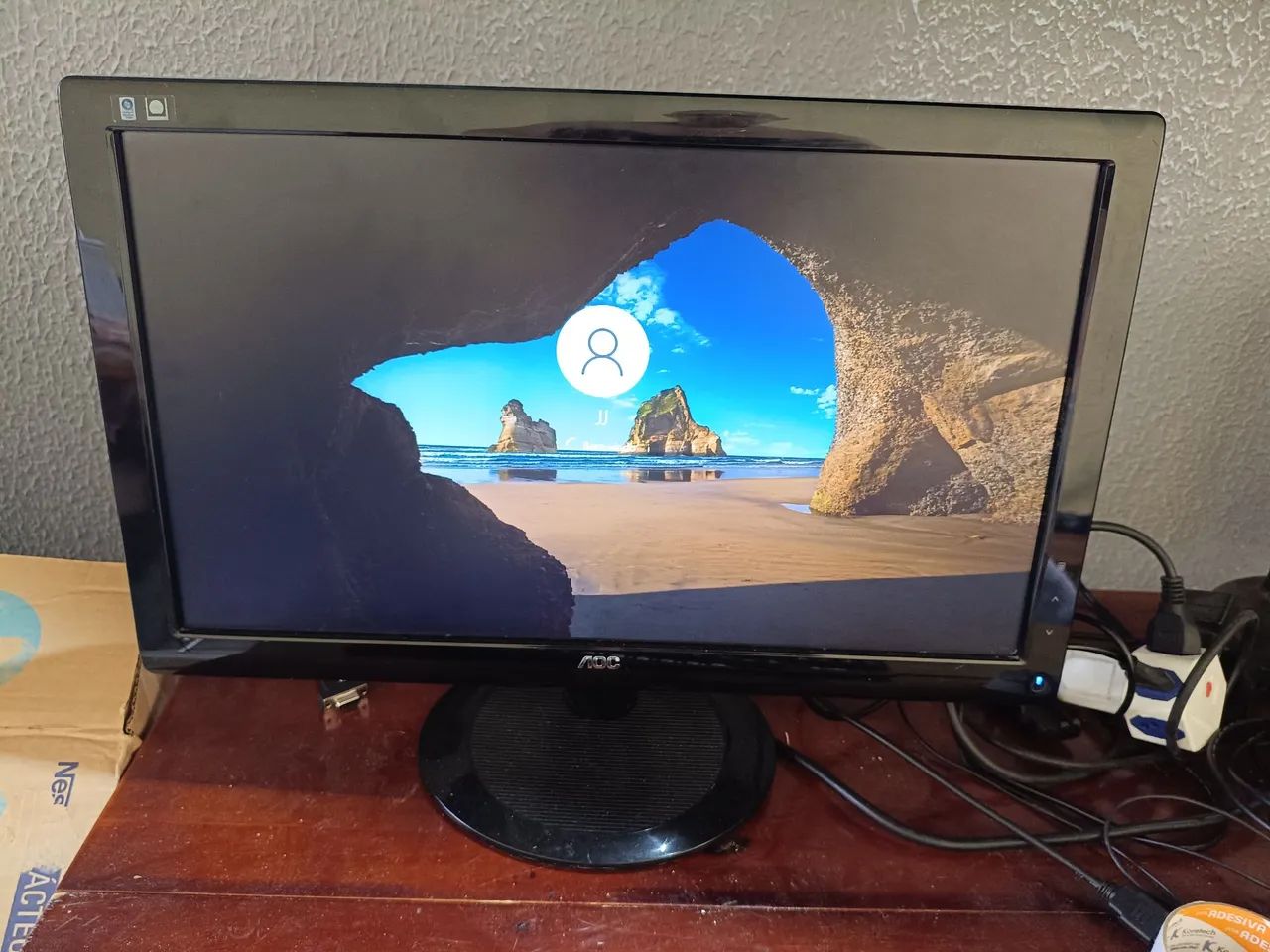 Monitor AOC 21,5" LCD Full HD  - Foto 2