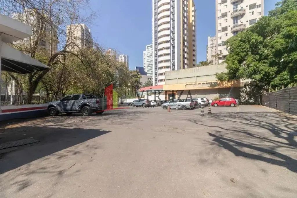 Terreno para locação com 562m² em Moema