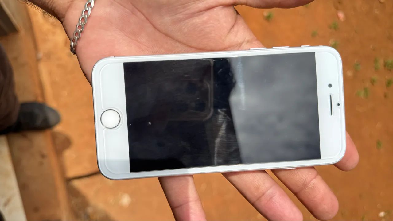 iPhone 8 