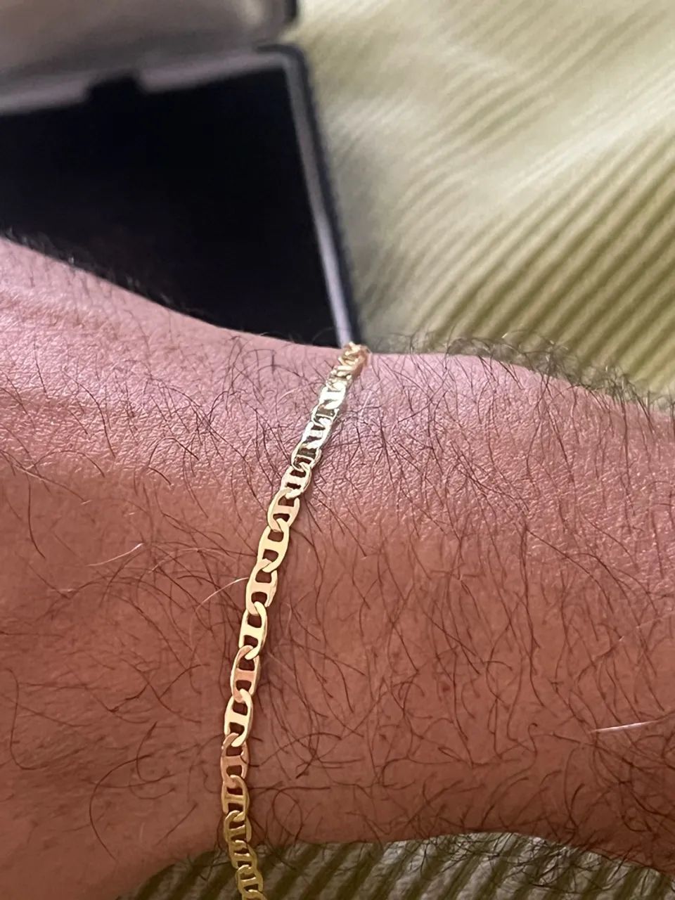 Pulseira modelo piestrine BANAHADA a ouro 18k 