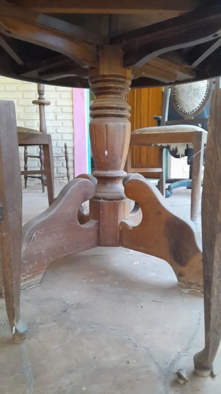 mesa antiga com 4 cadeiras ( para restauro) - Foto 5