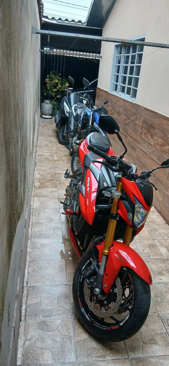 Suzuki 