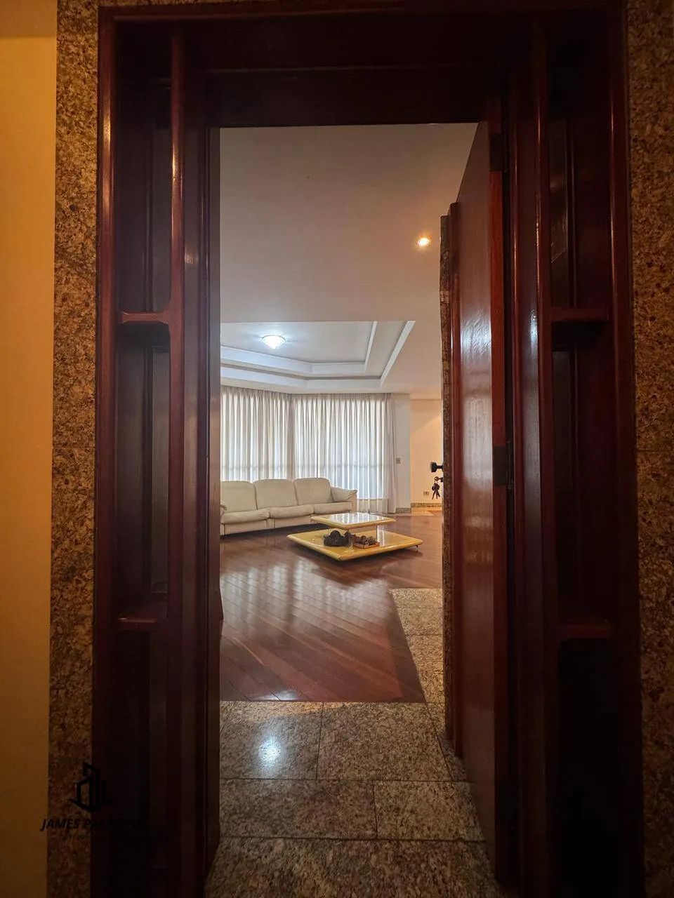 Apartamento 5 quartos, 2 suítes - Setor Oeste - Foto 2