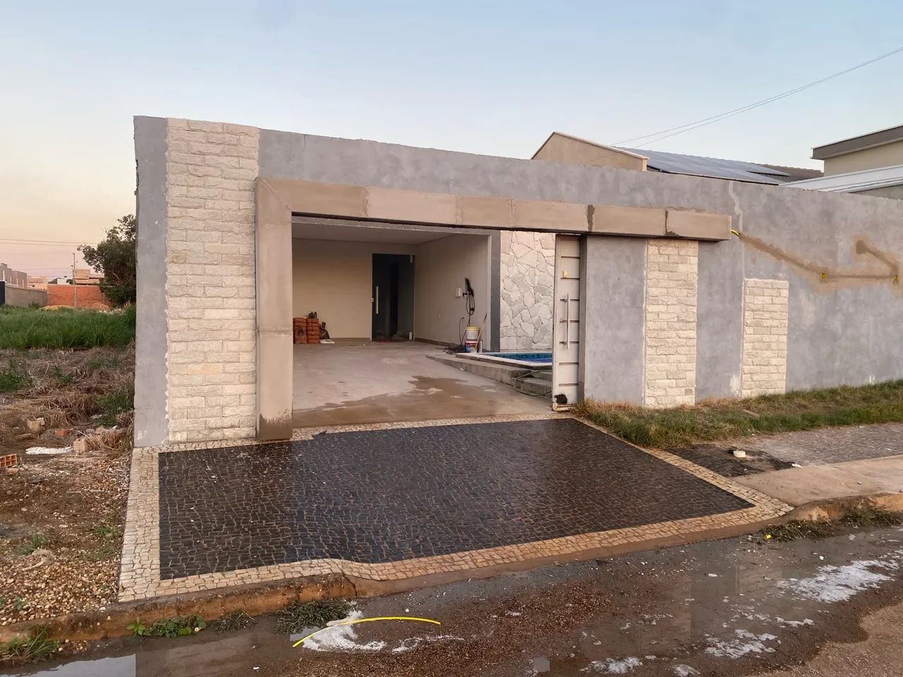 Pedreiro mestre de obra disponível 