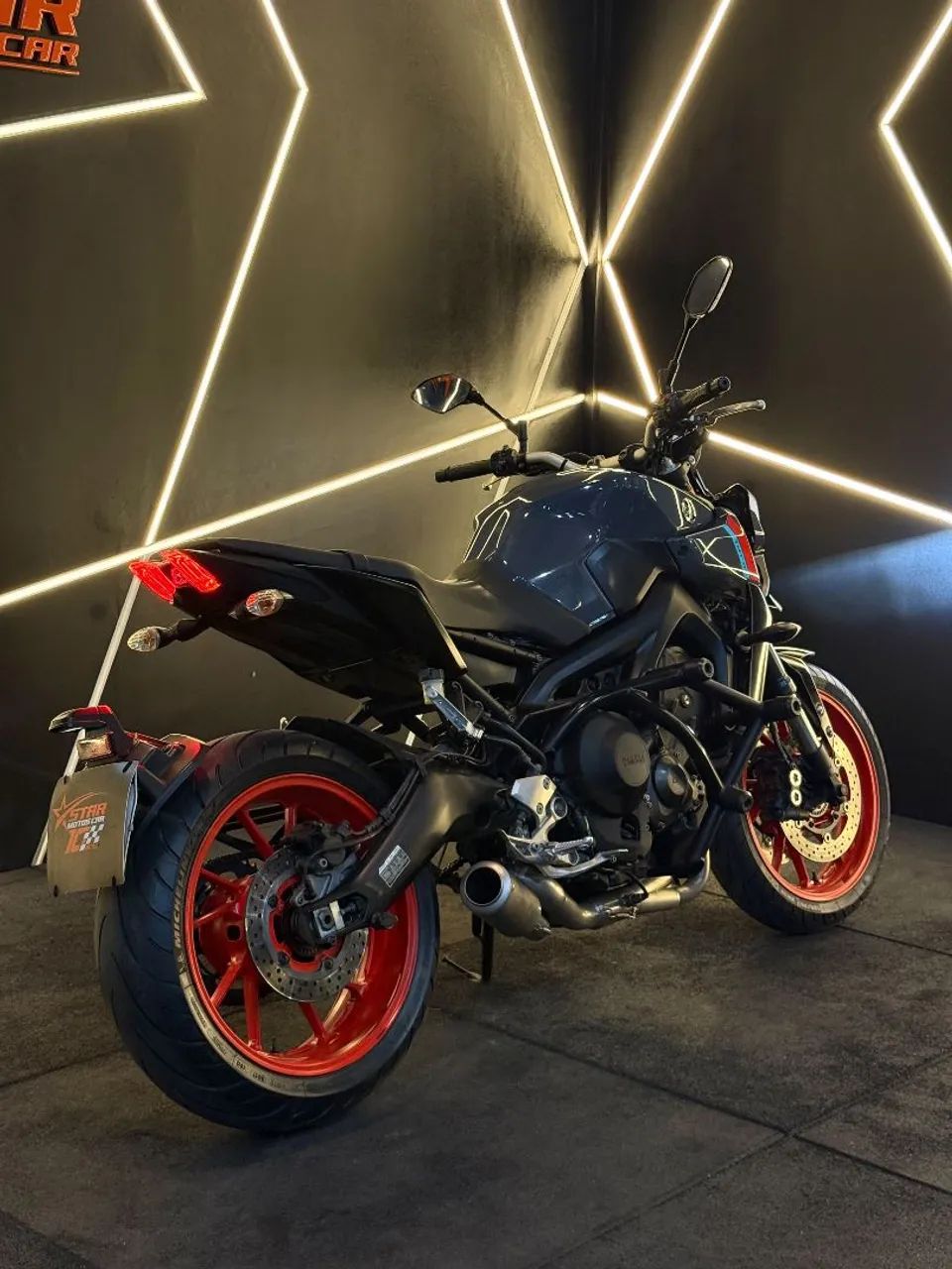 MT 09 850 cc 2022 - Foto 3