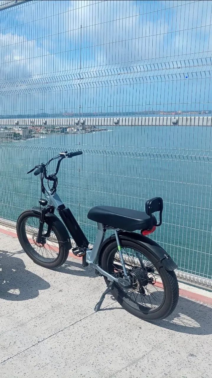 Bicicleta elétrica Lev Cruiser Mais