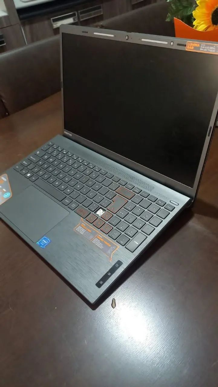 Vendo notebook positivo semi novo 