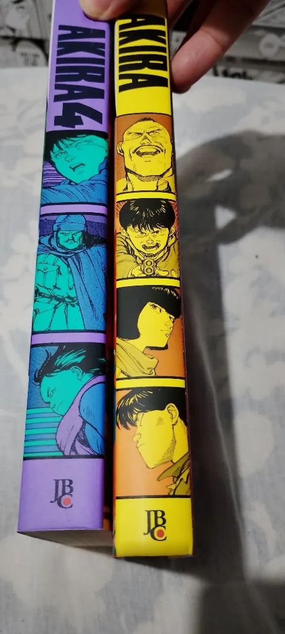 Mangás Originais Akira - Vol 1 e 4 - Foto 2