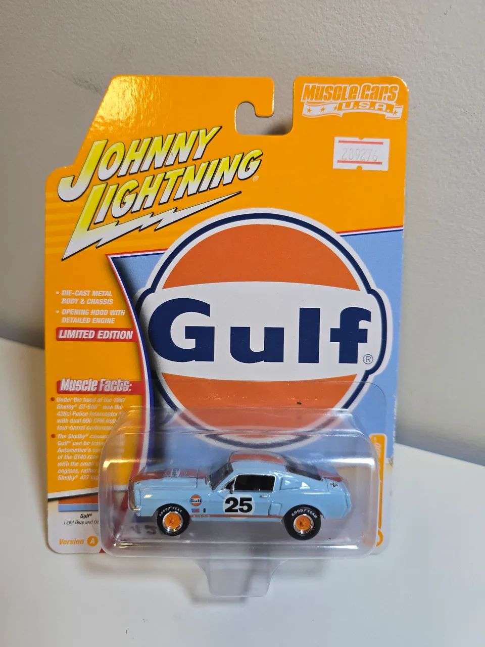 Johnny Lightning 1967 Shelby GT-500 GULF