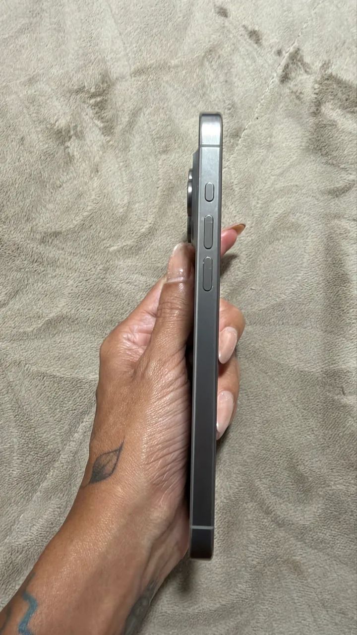 iPhone 15 Pro Max 256GB 76% - Foto 3