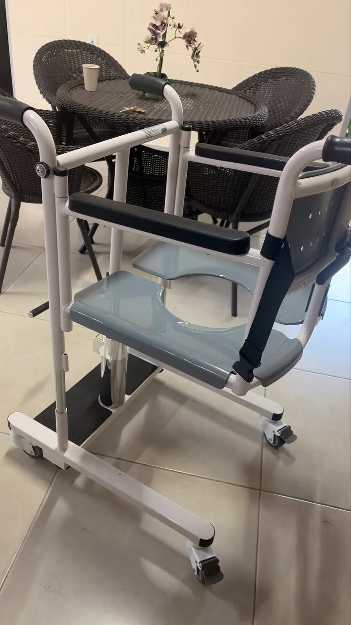 Cadeira de transferência! Nova - Foto 3