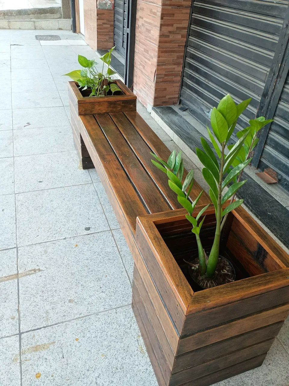BANCO DE MADEIRA COM CACHEPOTS ? - Foto 4