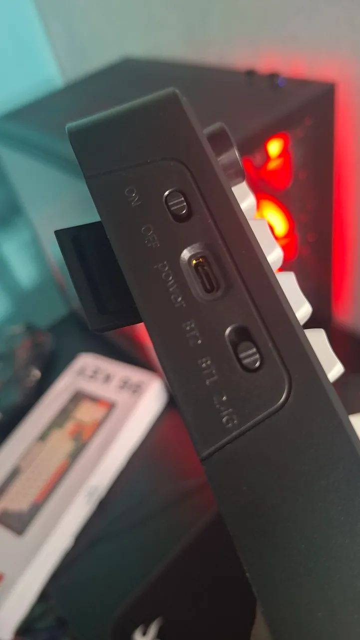 Teclado Sem Fio FreeWolf - M96 RGB - Foto 4