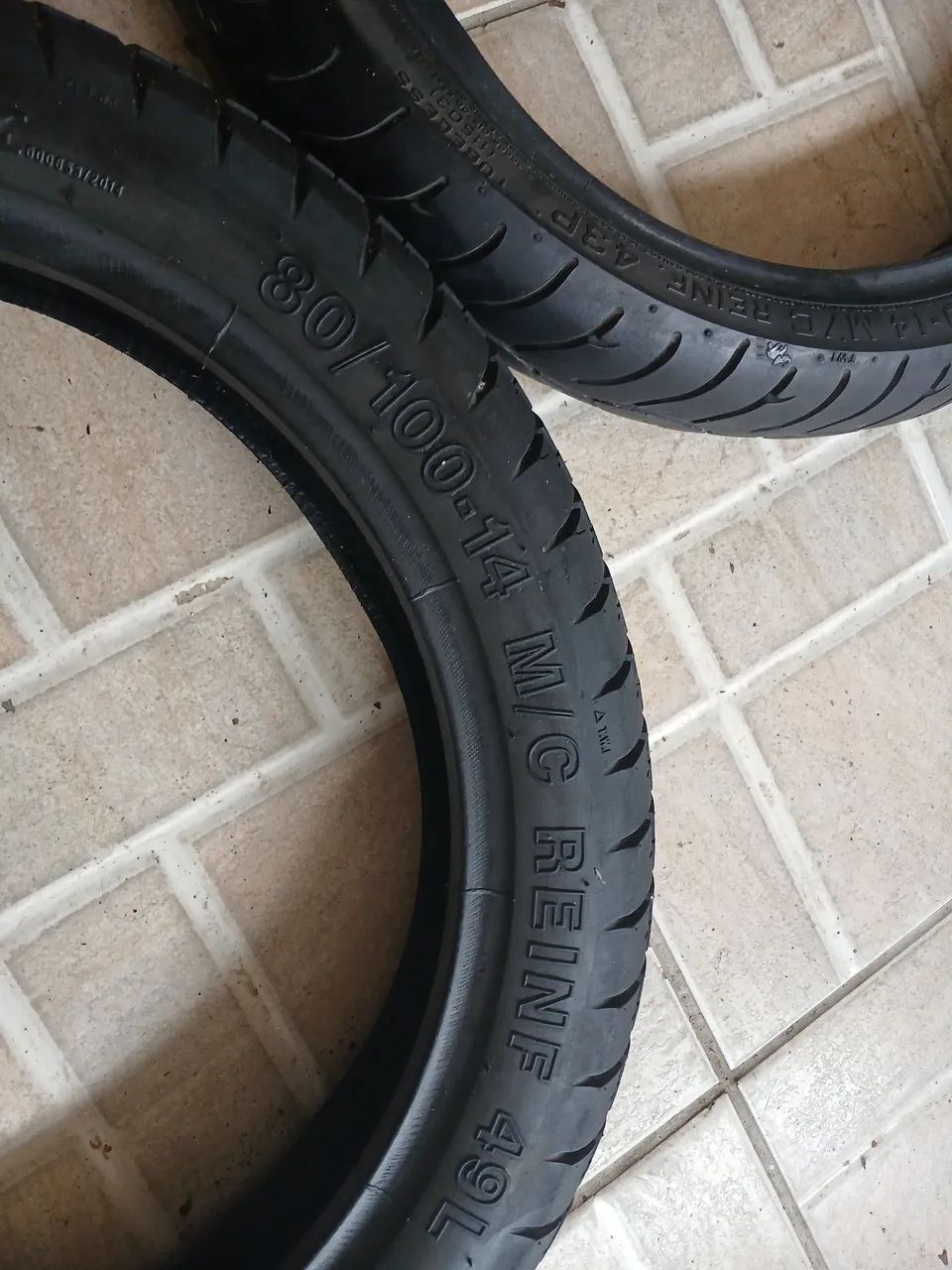 3 pneus moto Neo 2018