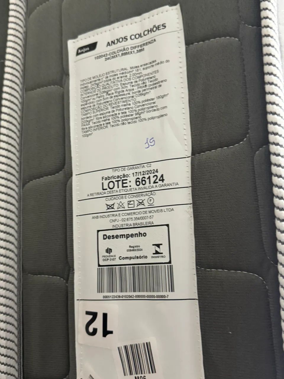 Vendo cama box com cabeceira semi nova - Foto 3