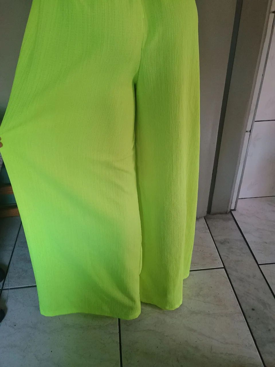 Calça pantalona nova super estilosa  - Foto 5