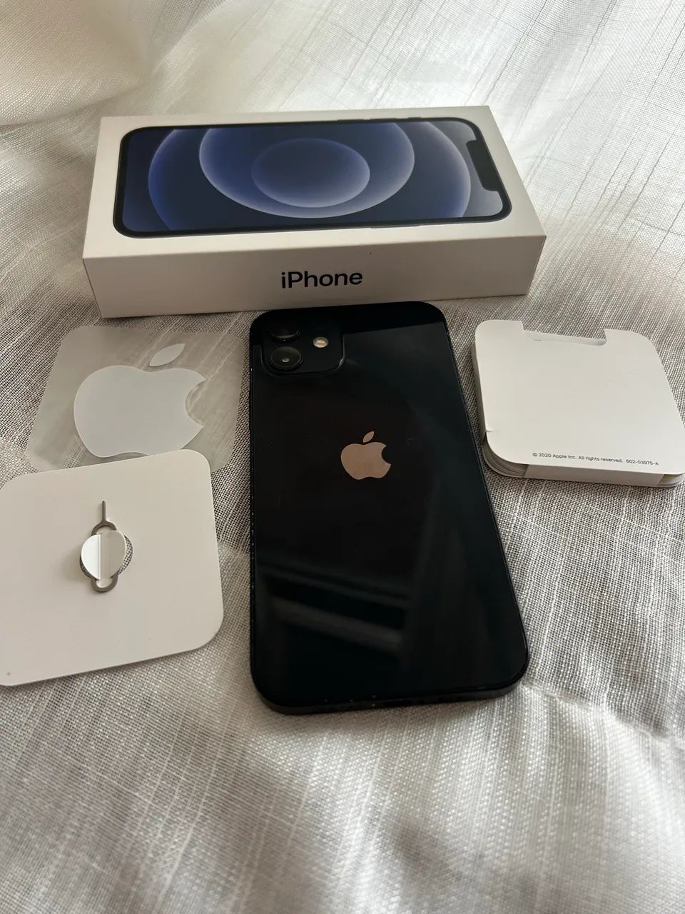 iPhone 12 - 64GB