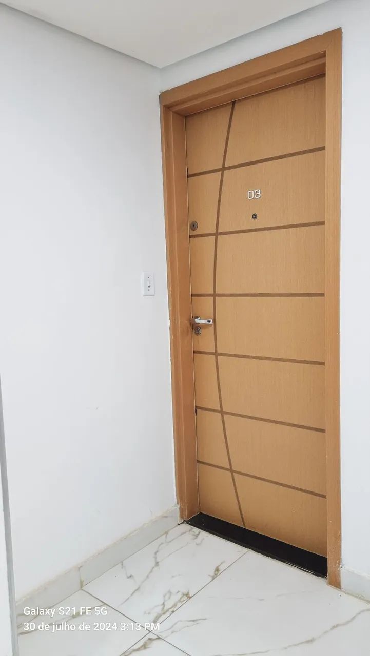 ALUGO  - APARTAMENTO  DE 01 QUARTO - SEMIMOBILIADO  - Foto 3