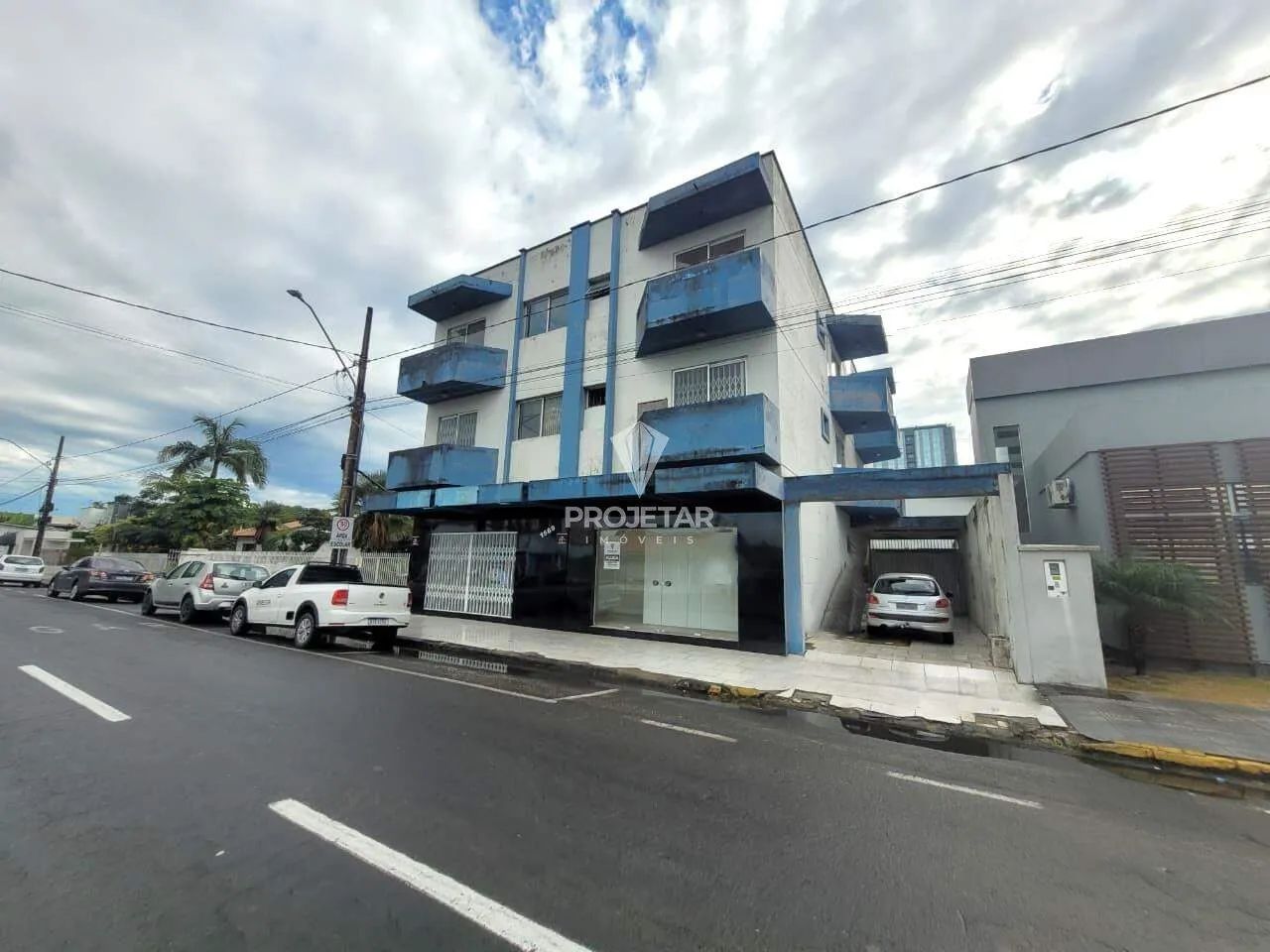 Sala Comercial Disponível Para Locação no Centro de Araranguá  SC