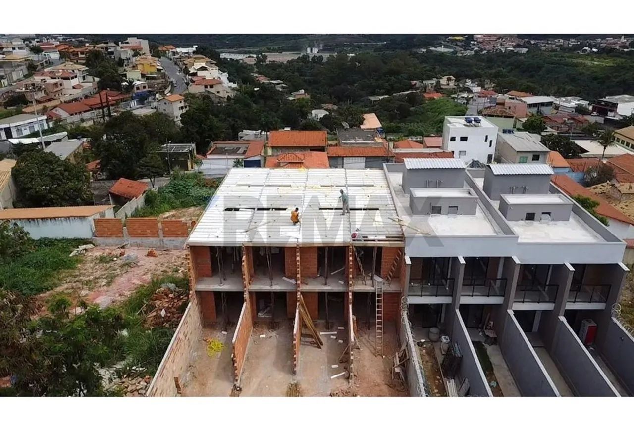 CASA GEMINADA TRIPLEX, 3 QUARTOS:, 4 BANHEIROS JARDIM CASA BRANCA, BETIM - Foto 11