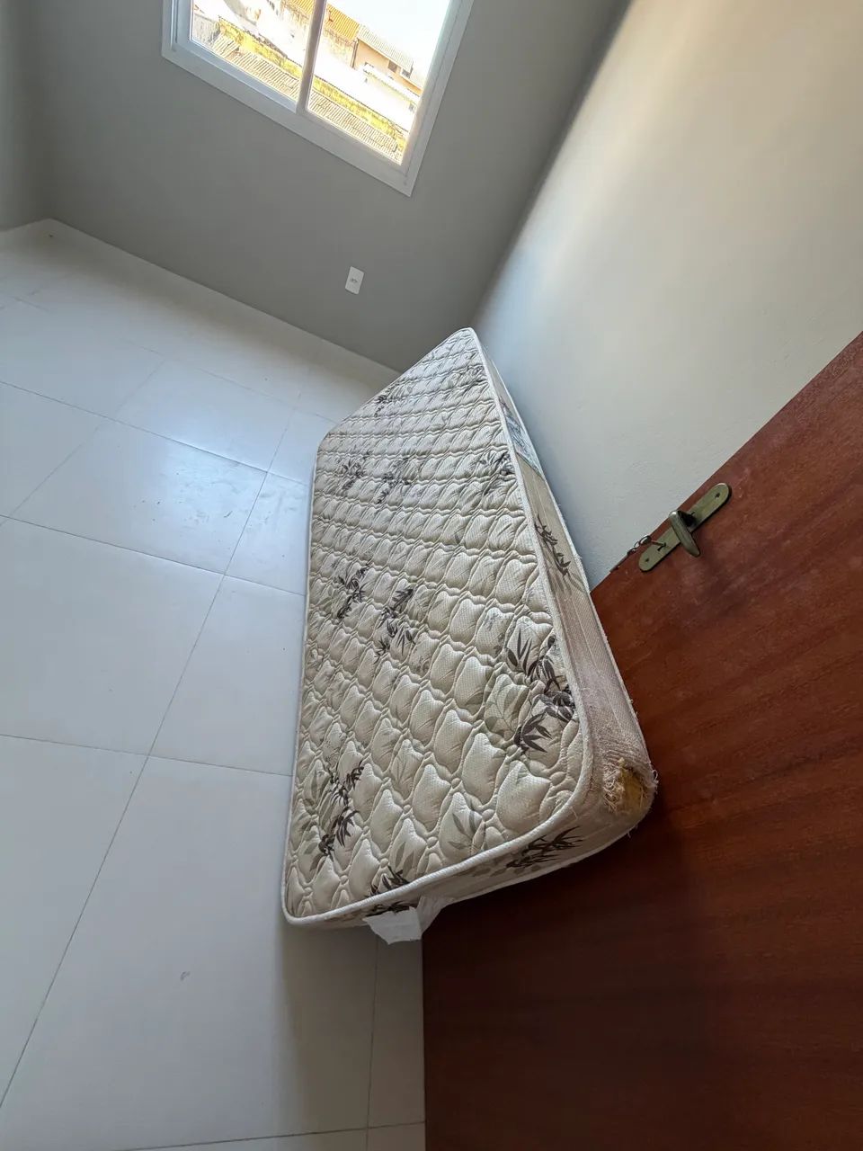 Cama de solteiro com colchão  - Foto 3