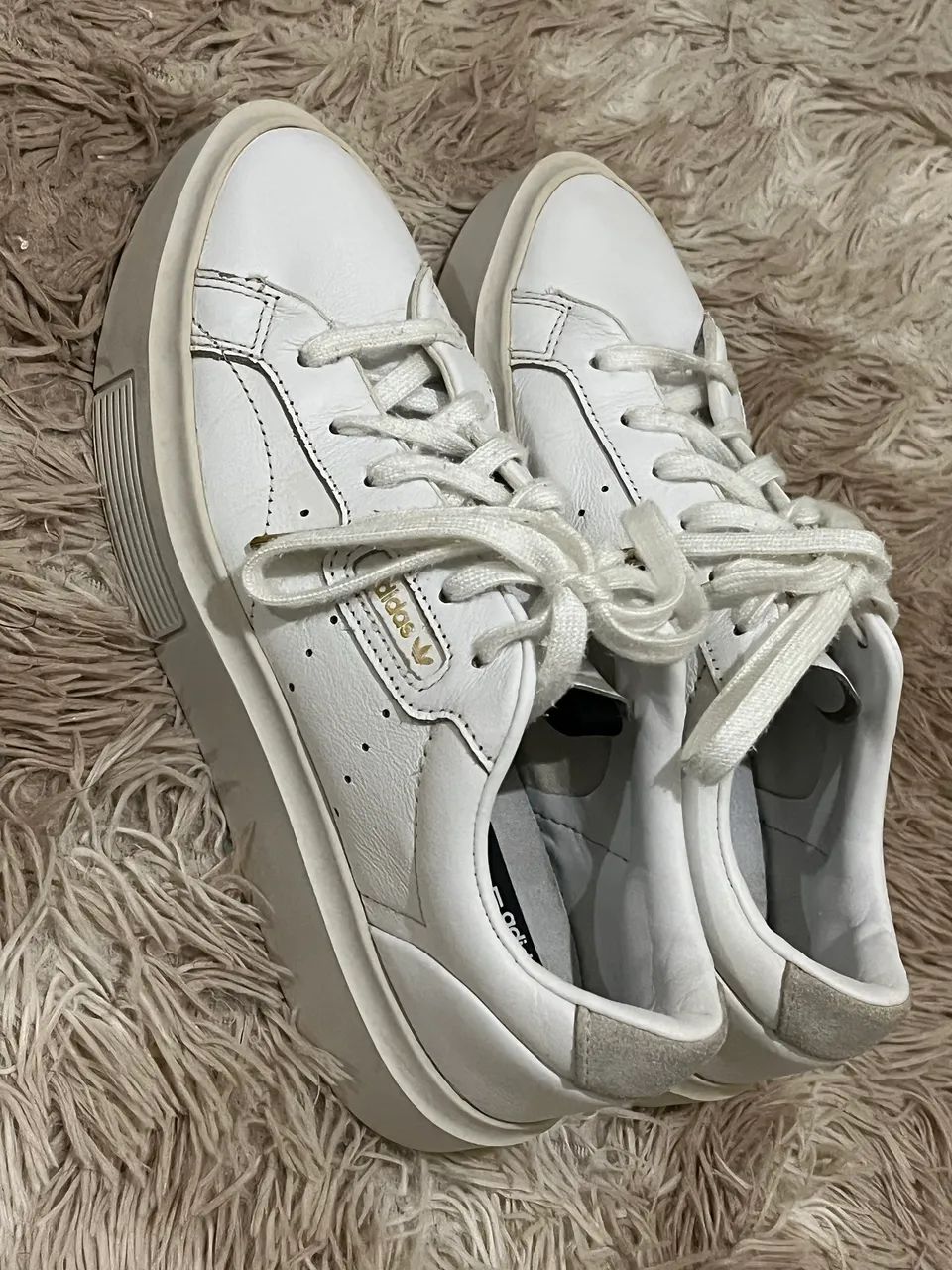 Tênis adidas em couro - Foto 3