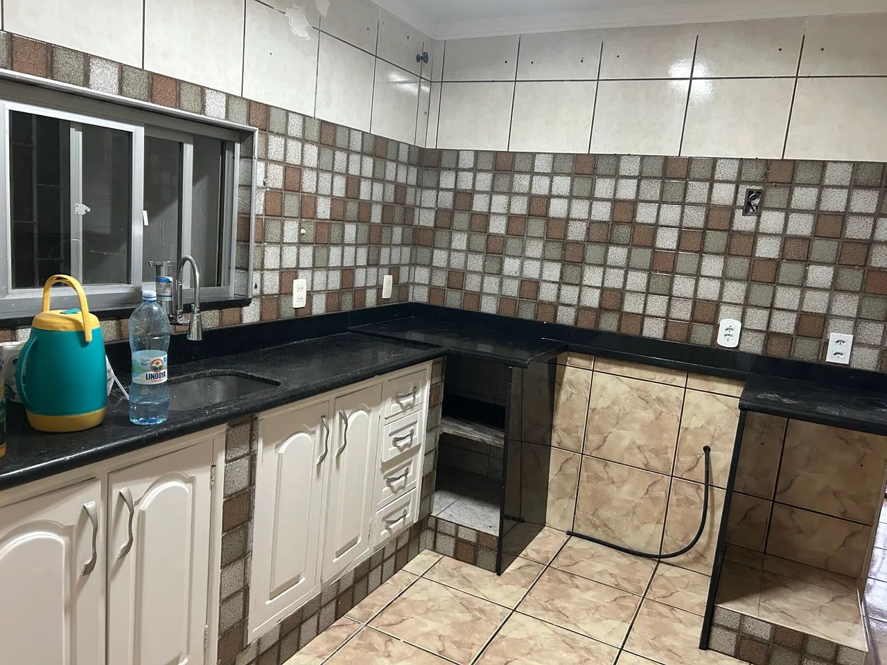Alugo casa no aribiri próximo Perim da Glória 