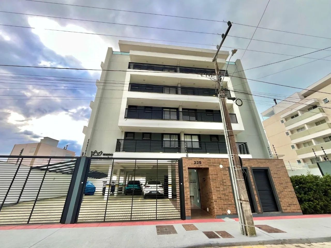Cobertura com 4 suítes à venda, 327 m² - Praia de Fora - Palhoça/SC