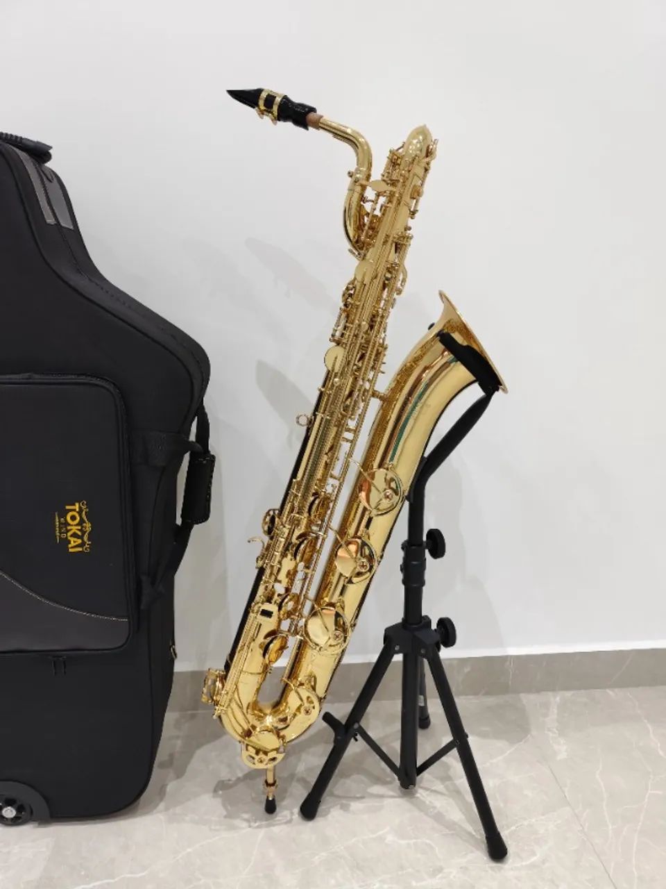 Sax Baritono Tokai TSB-200L Mib c/ La grave - Laqueado - NOVO